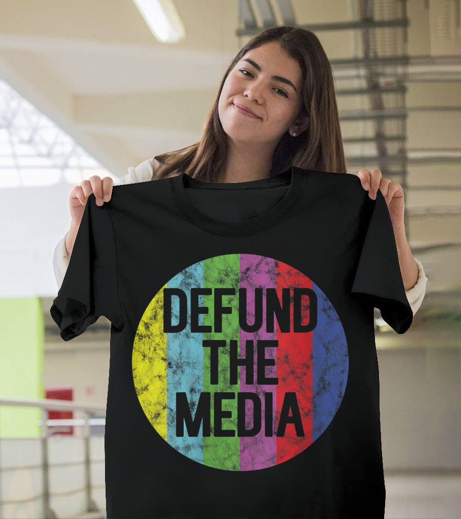 Women Retro Vintage 80s Defund The Media Political Protest Colorful Textured Circle T-Shirt