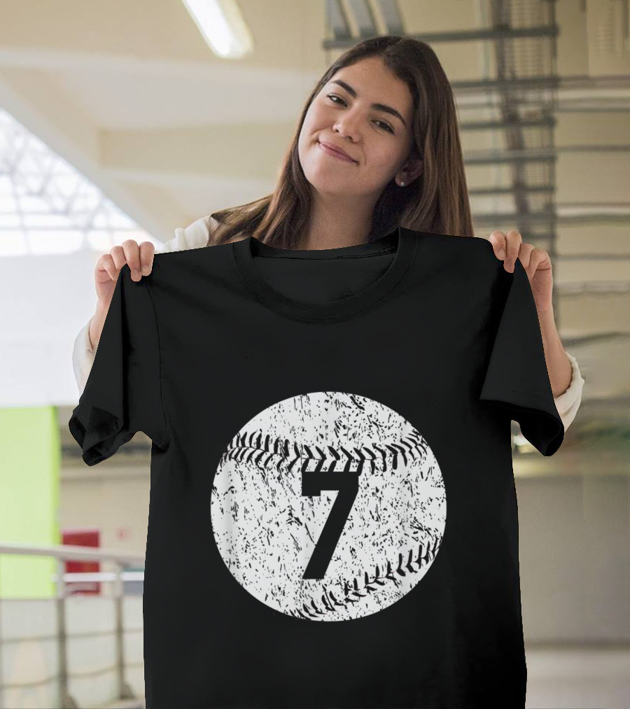 Number 7 Grunge Style Baseball Stitching T-Shirt