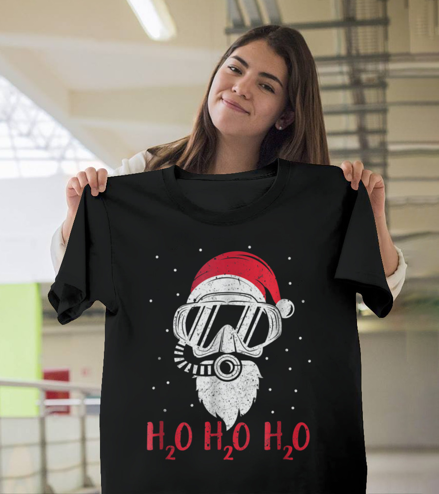 Santa Claus Diving with Scuba Mask H2O Christmas T-Shirt