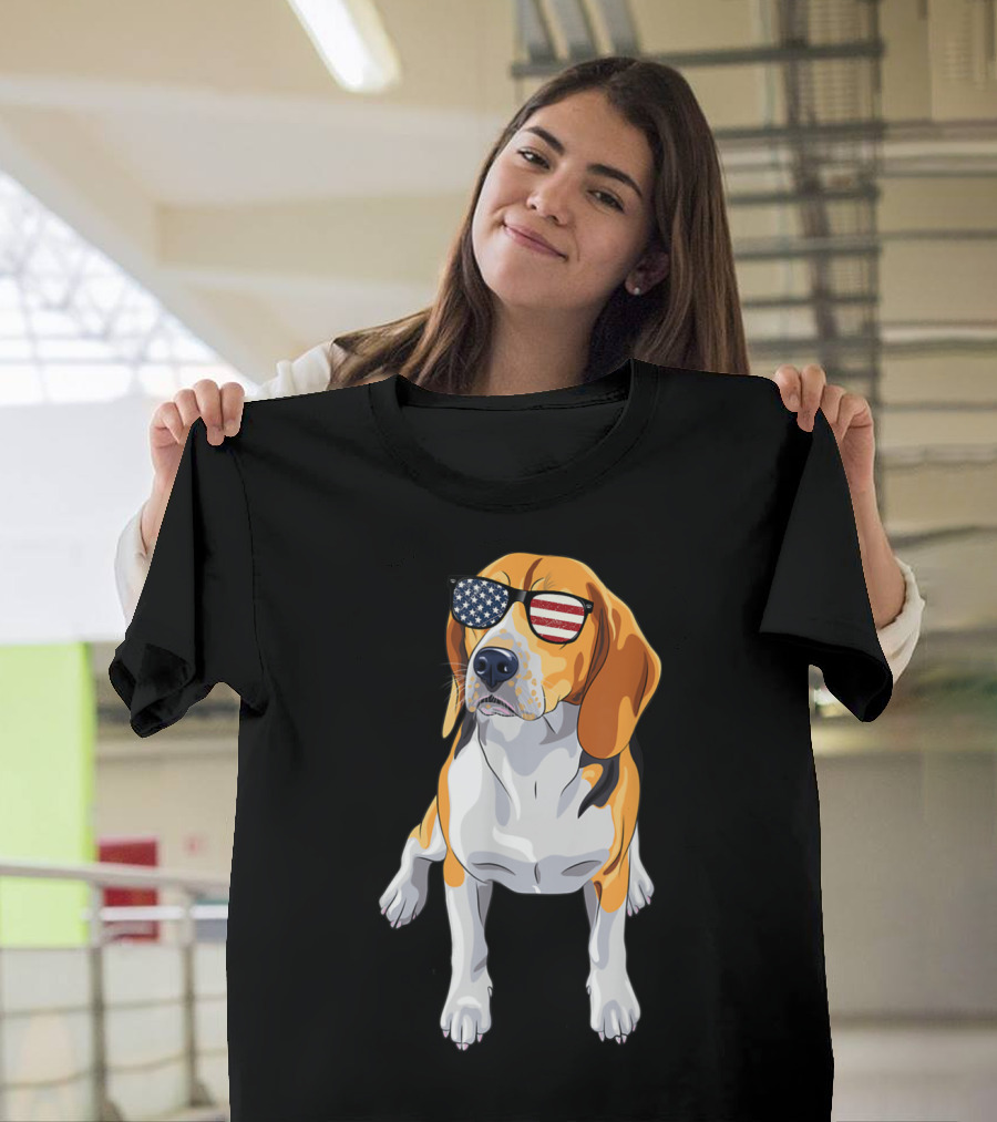 Beagle with American Flag Sunglasses Patriotic T-Shirt