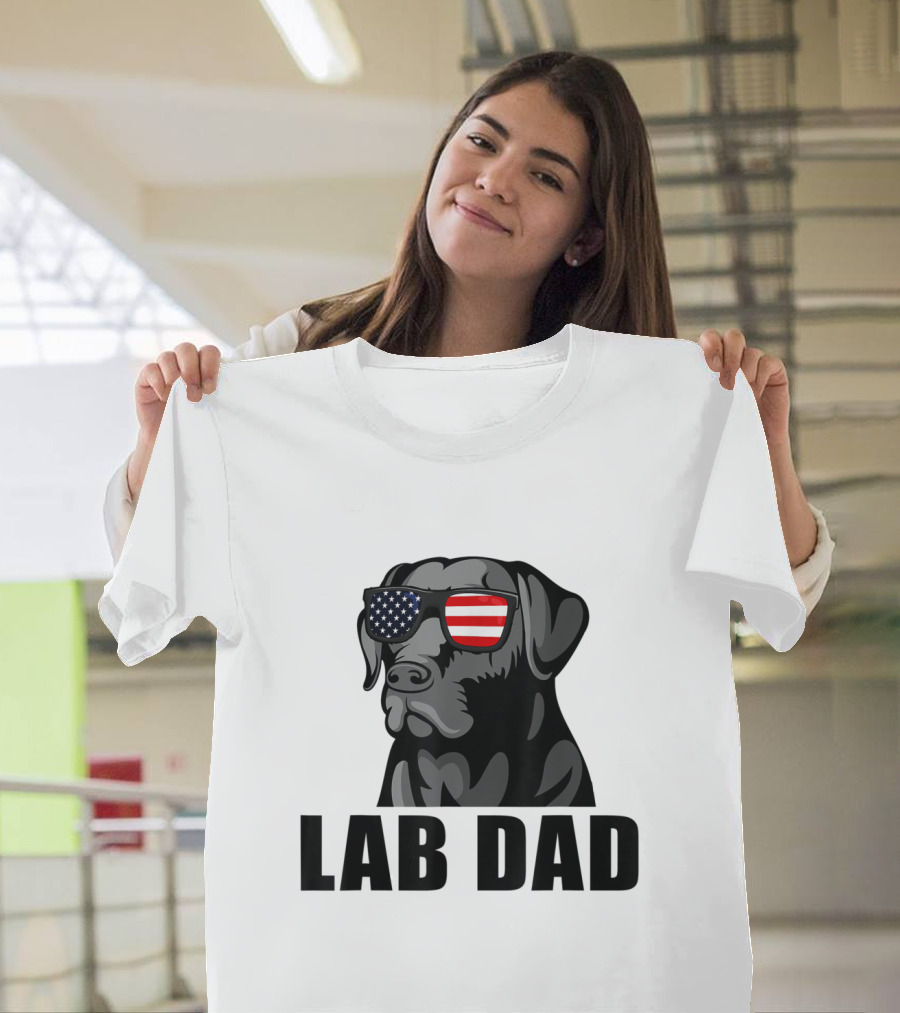 Chocolate Labrador Lab Dad Wearing American Flag Sunglasses T-Shirt