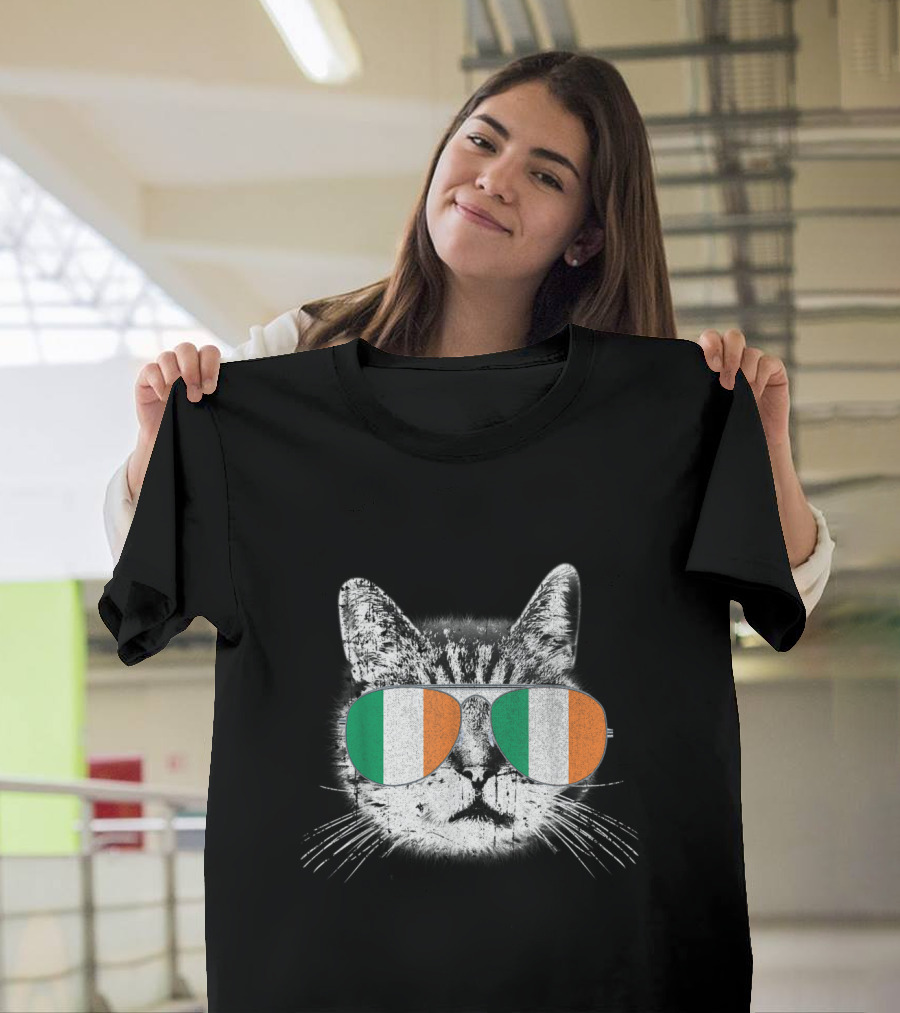 Irish Flag Sunglasses on Cat Head T-Shirt