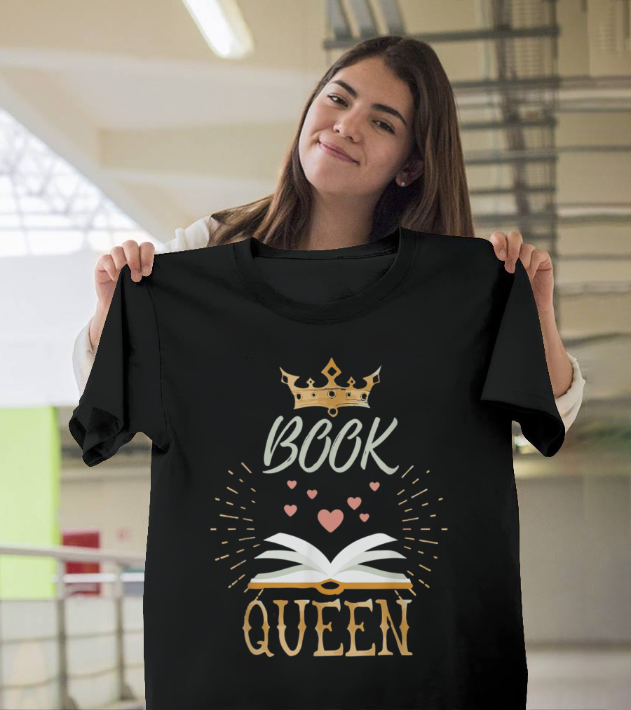 Book Queen Crowned Bookworm Open Book with Hearts for Book Lovers Reading T-Shirt