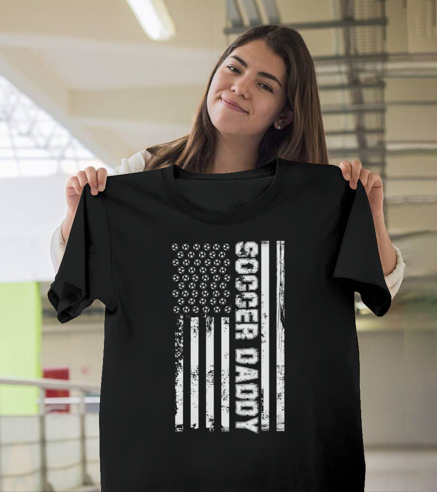 Soccer Daddy Vintage USA American Flag T-Shirt