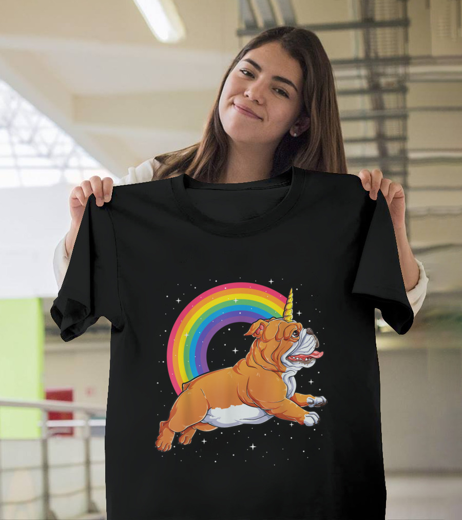 English Bulldog with Unicorn Horn and Colorful Rainbow Background T-Shirt