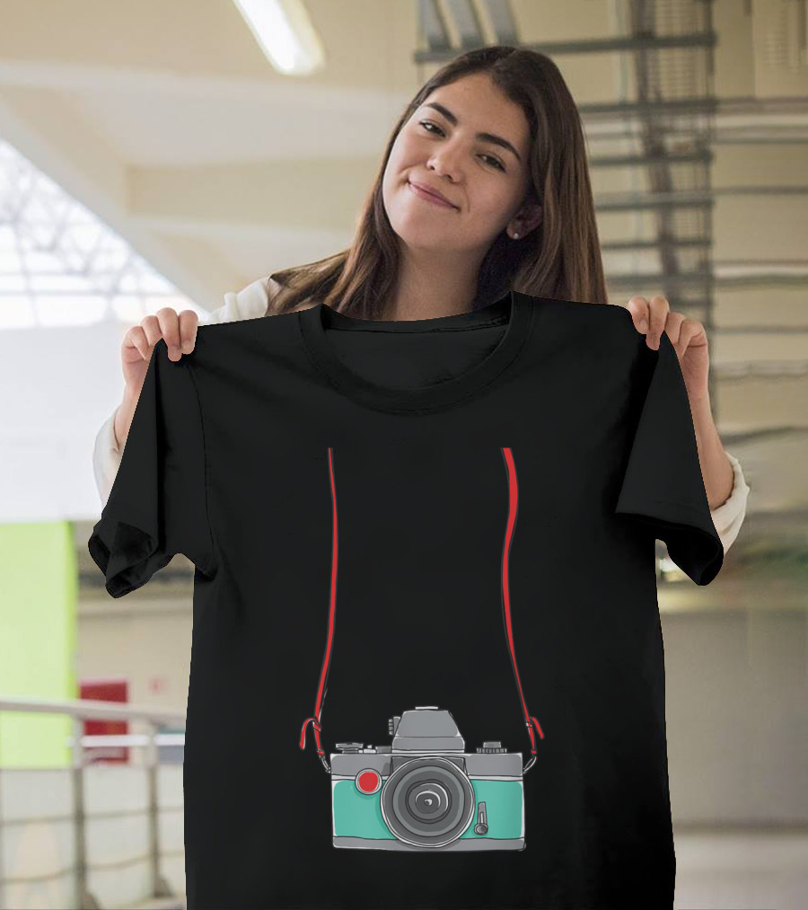 Fake Tourist Camera Fun Holiday Vacation Retro Strap T-Shirt