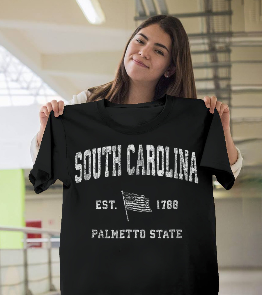 South Carolina Palmetto State Est. 1788 Vintage US Flag T-Shirt