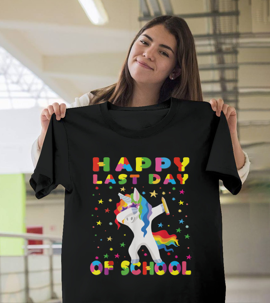 Happy Last Day of School Funny Unico Dabbing Rainbow Unicorn T-Shirt