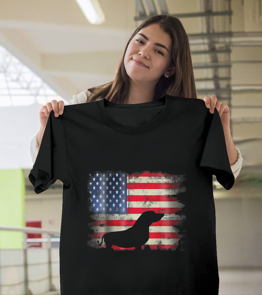 Dachshund Silhouette American Flag USA Patriotic Dog T-Shirt