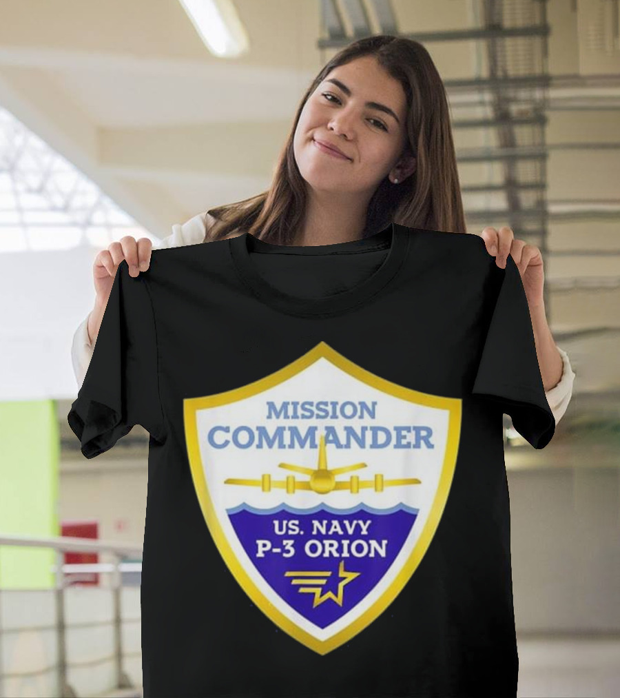 Mission Commander US Navy P-3 Orion Badge T-Shirt