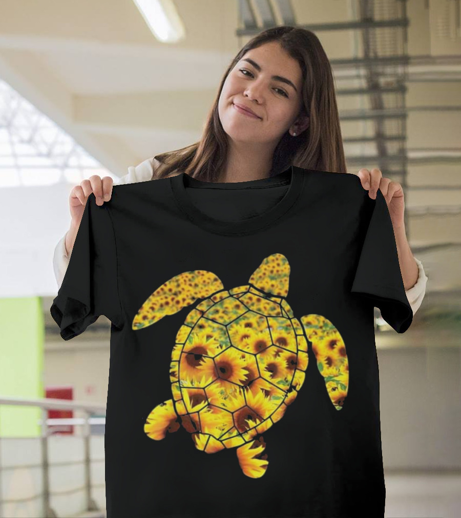 Sunflower Sea Turtle Family Members Beautiful T-Shirt