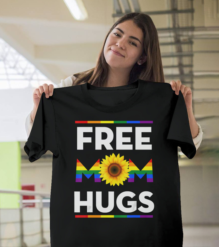 Free Mom Hugs Rainbow Sunflower Heart Vintage T-Shirt