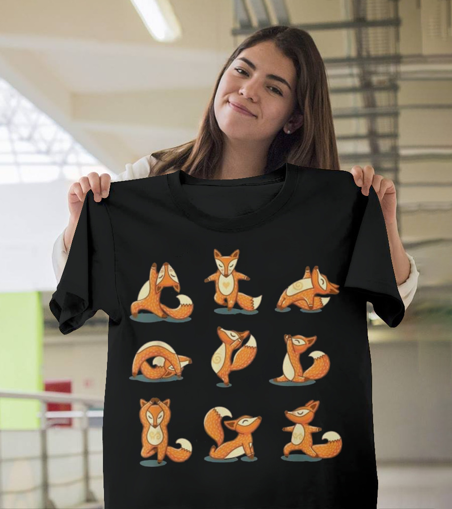 Yogi Fox Doing Yoga Exercise Funny Meditation Poses T-Shirt
