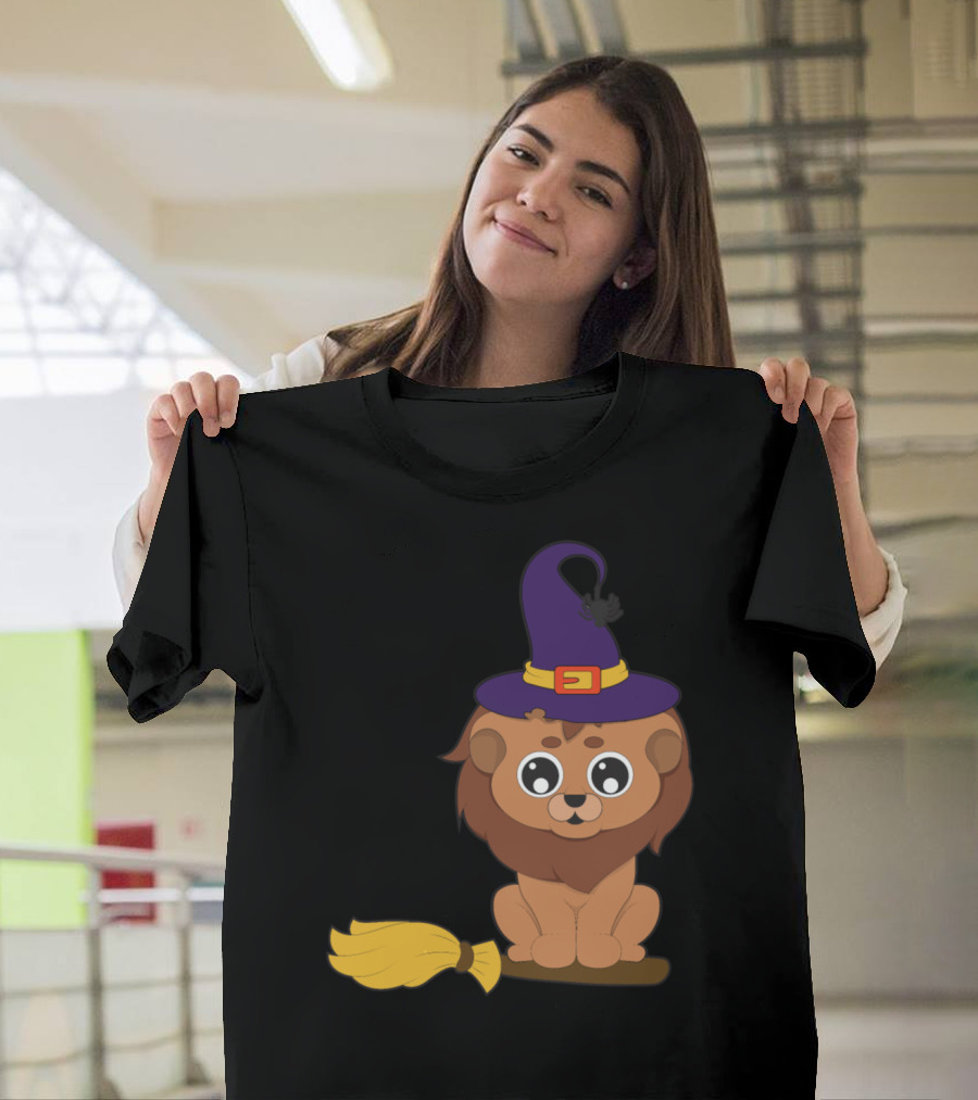 Halloween Animals Lion Witch Broomstick Hat T-Shirt