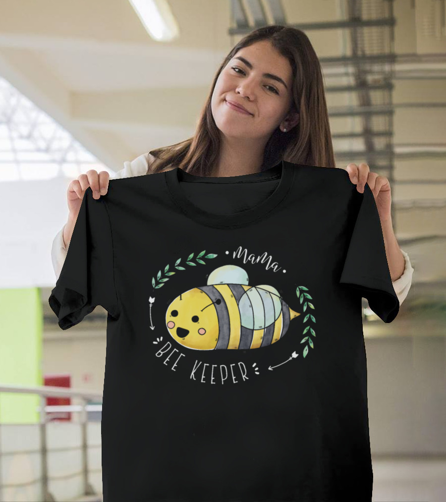 Mama Beekeeper Cute Bee Illustration with Leaf Accents T-Shirt
