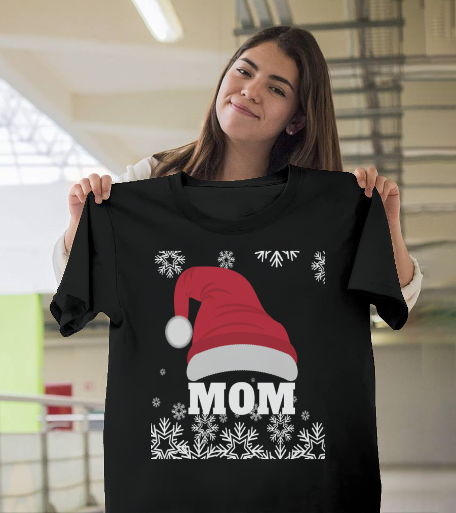 Mom Christmas Santa Hat Snowflakes T-Shirt