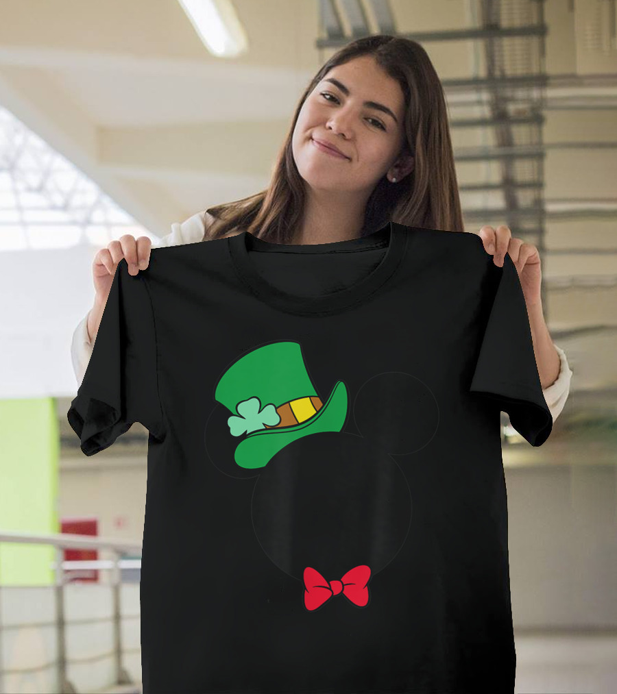 Mickey Mouse St Patrick's Day Leprechaun Hat Clover Disney T-Shirt