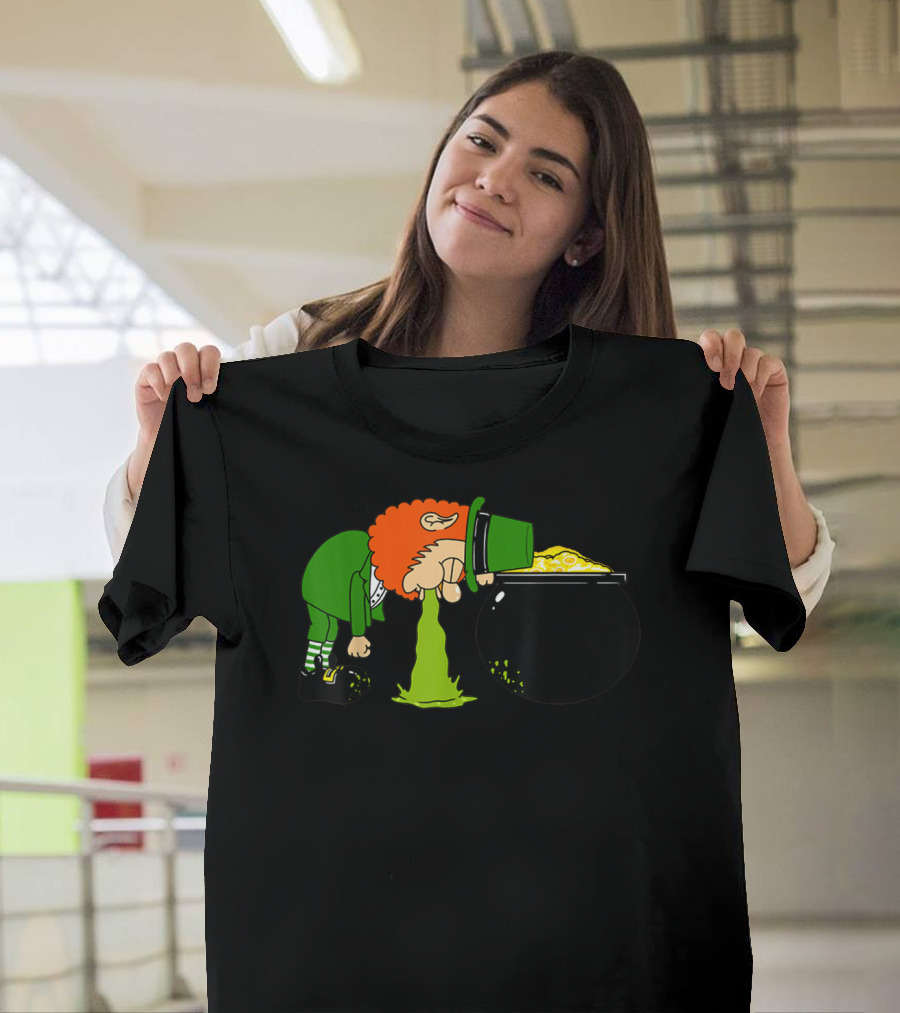 Leprechaun Drunk Puke Throw Up Irish Pot of Gold T-Shirt