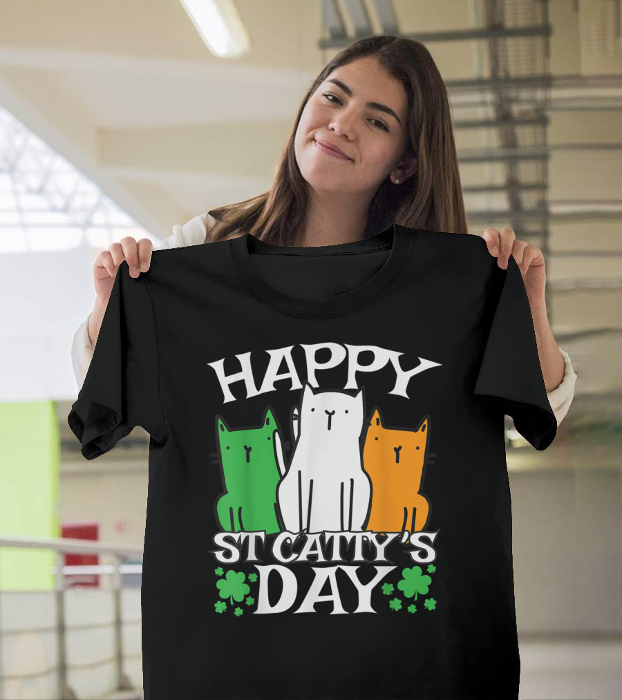 Happy St Catty's Day Cat Trio with Shamrocks T-Shirt