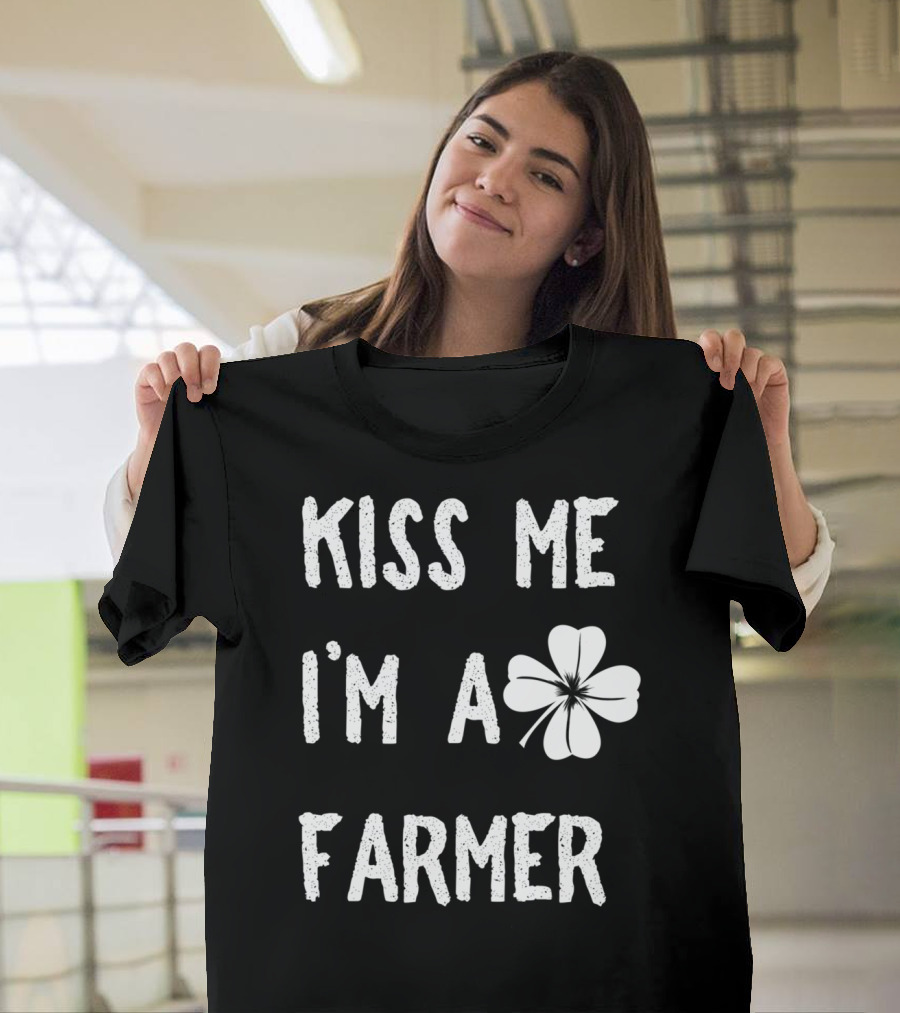 Kiss Me I'm A Farmer Clover St Patrick's T-Shirt
