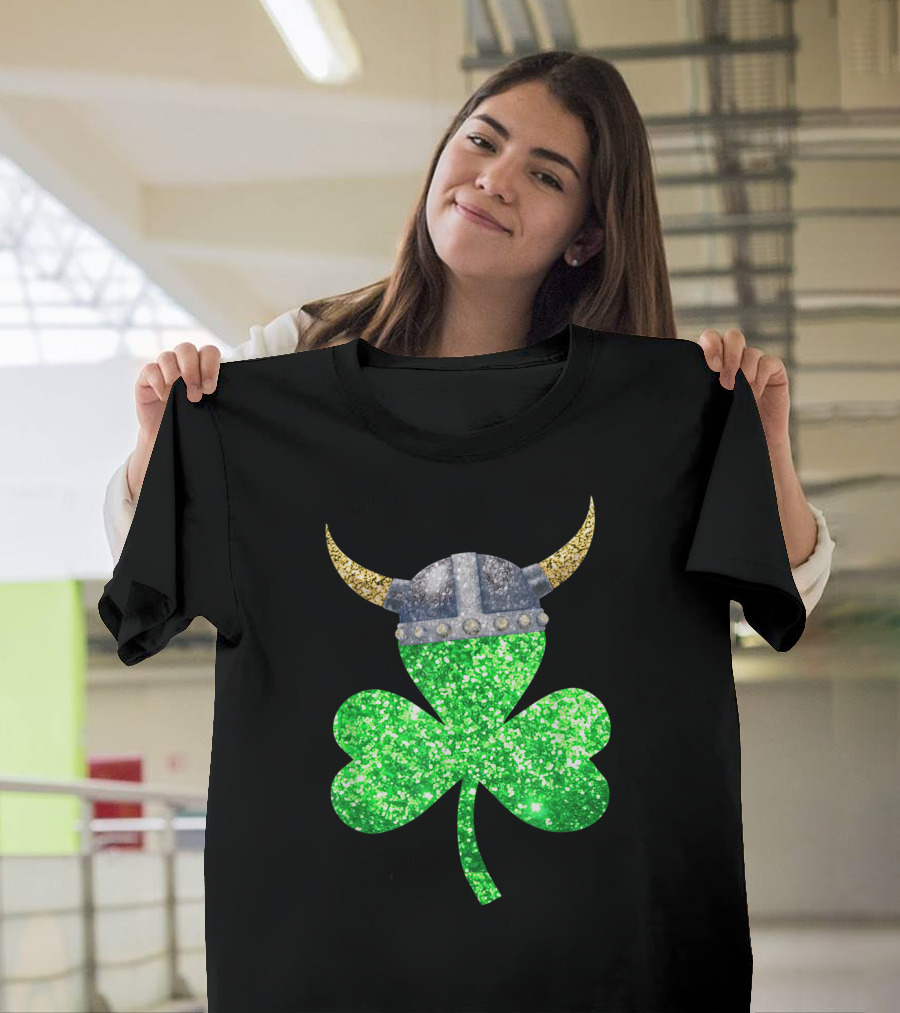 Viking Helmet Shamrock St Patrick's Day Irish Fun T-Shirt