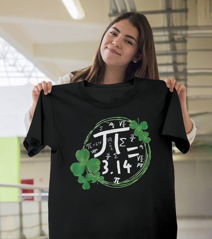 St Patrick's Day Pi Equals 3.14 Shamrock Math Symbols T-Shirt