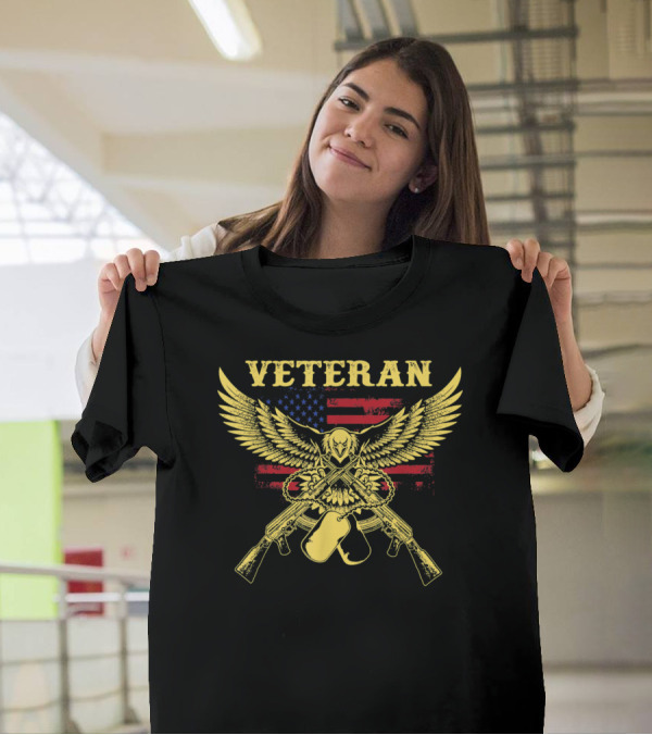 Veteran Bald Eagle American Flag Crossed Rifles And Dog Tags T-Shirt