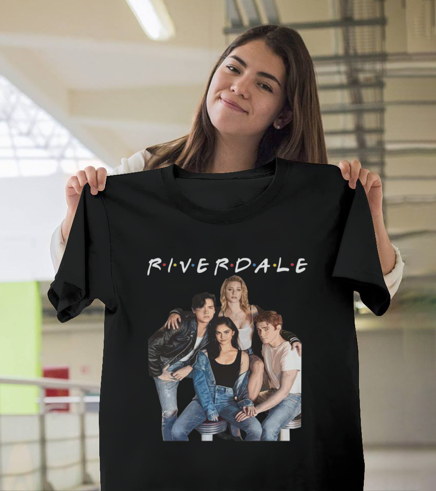 Riverdale Characters Sitting Pose with Friends Dots T-Shirt