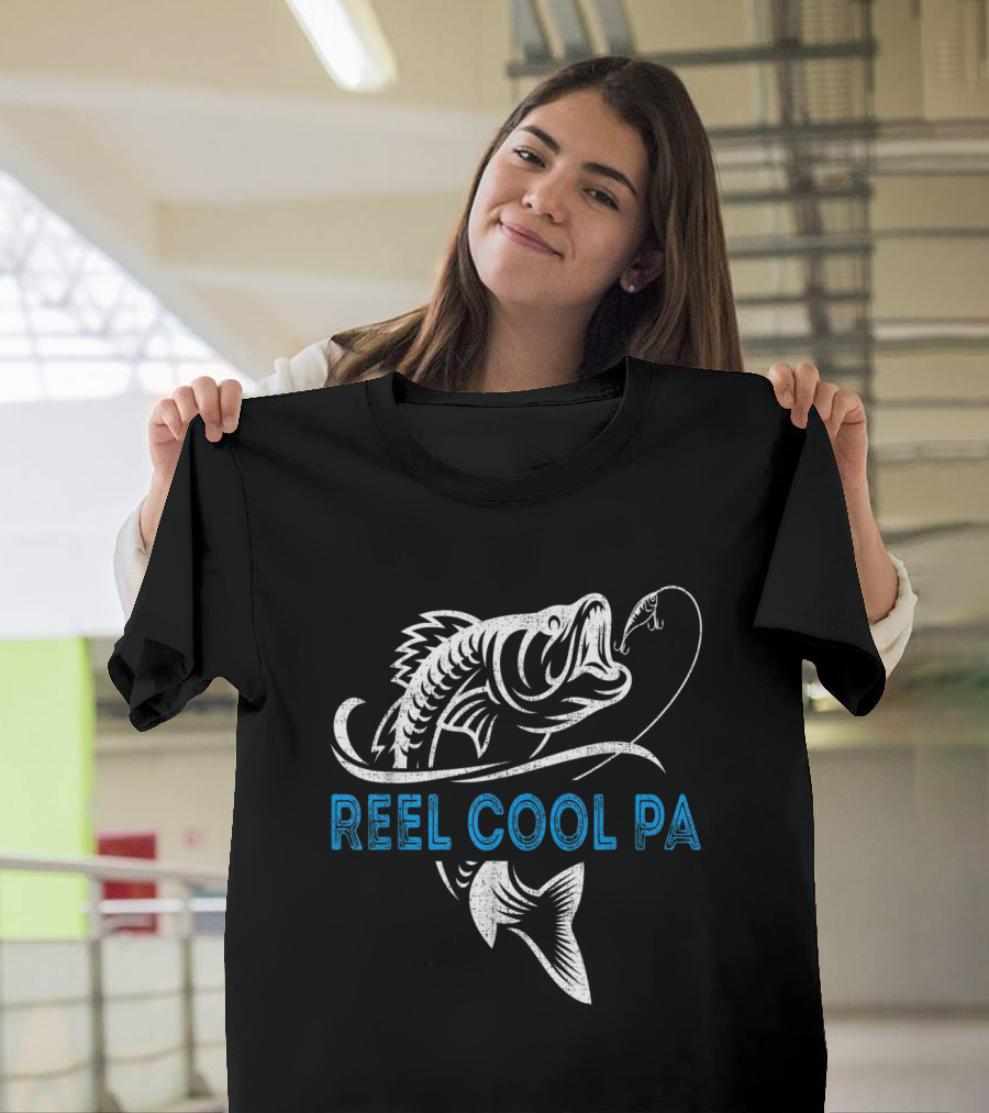 Reel Cool Pa Fishing Fat Bass Hook T-Shirt