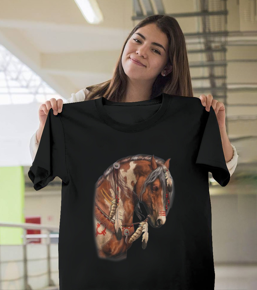 MIAPRINTSPRO Horse Native Horse Feathers and Paint T-Shirt