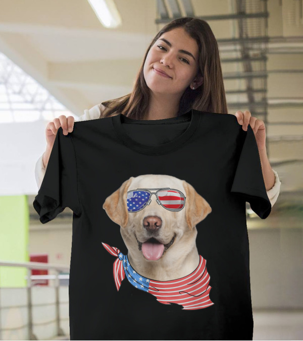 USA American Flag Patriotic Labrador With Stars And Stripes Bandana And Sunglasses T-Shirt