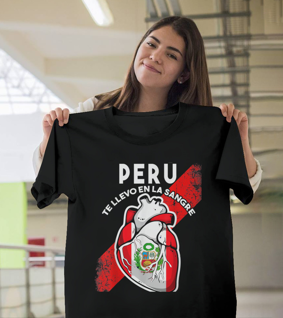Peru Te Llevo en la Sangre Heart Peruvian Flag Symbol T-Shirt