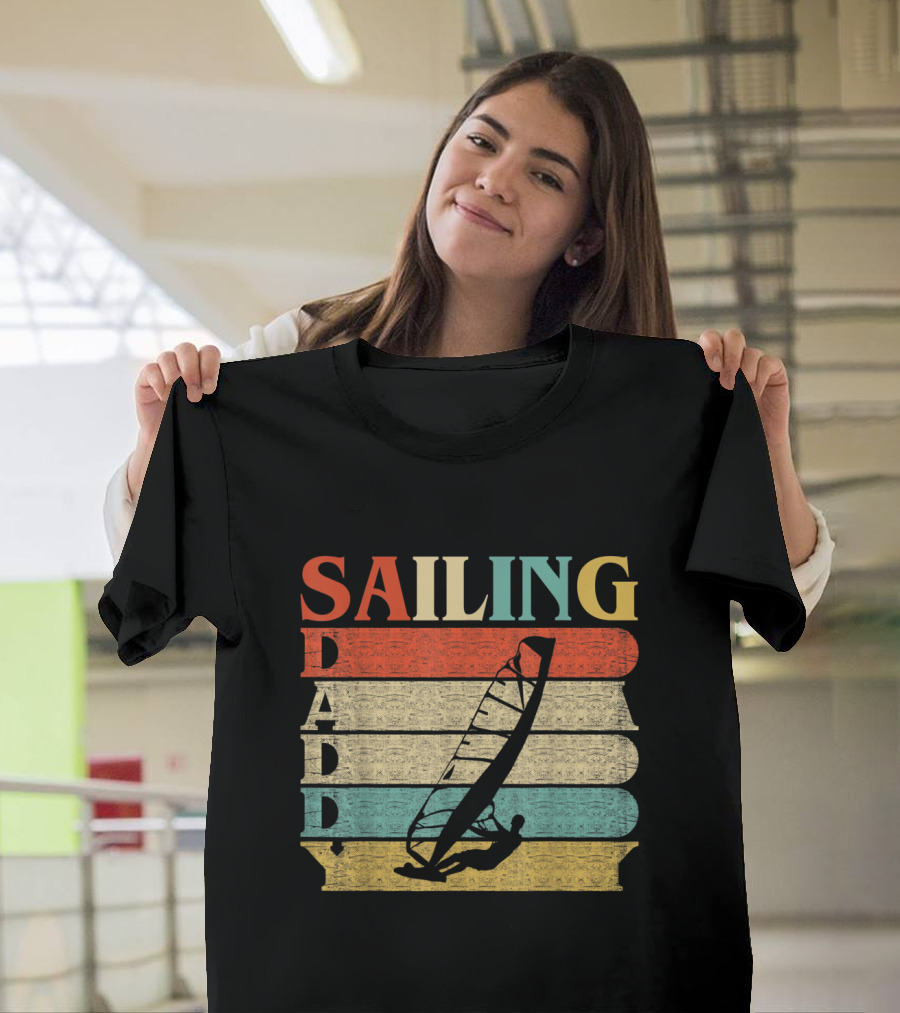 Vintage Sailing Daddy Windsurf Graphic Retro Stripes T-Shirt