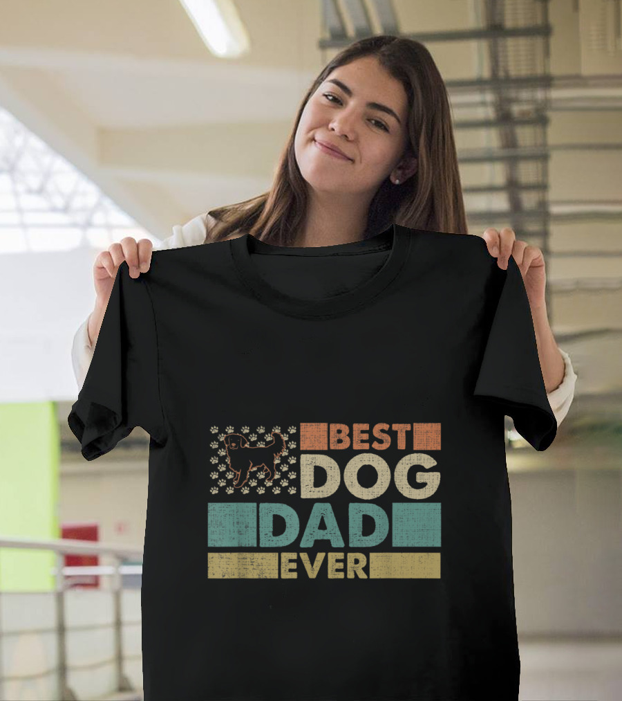 Best Dog Dad Ever Vintage Paw Print Golden Retriever T-Shirt