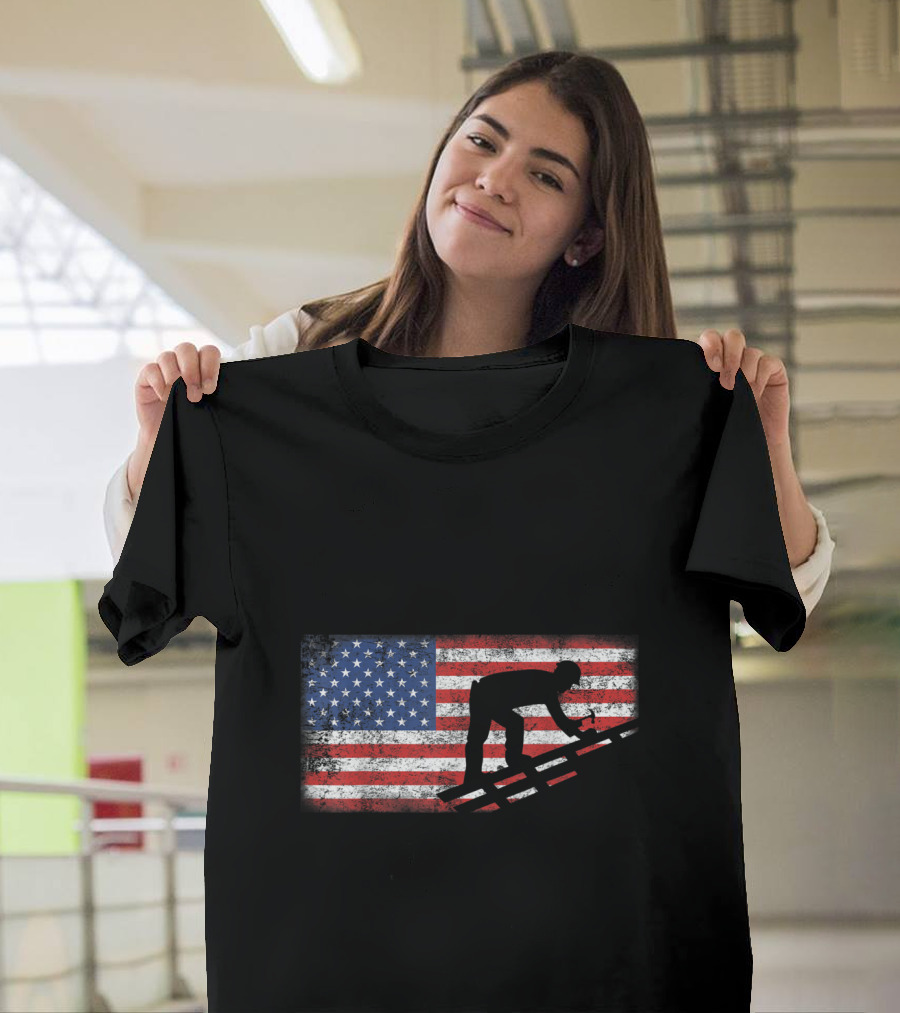 Vintage American Flag Roofer Silhouette on Distressed Stars and Stripes Background T-Shirt