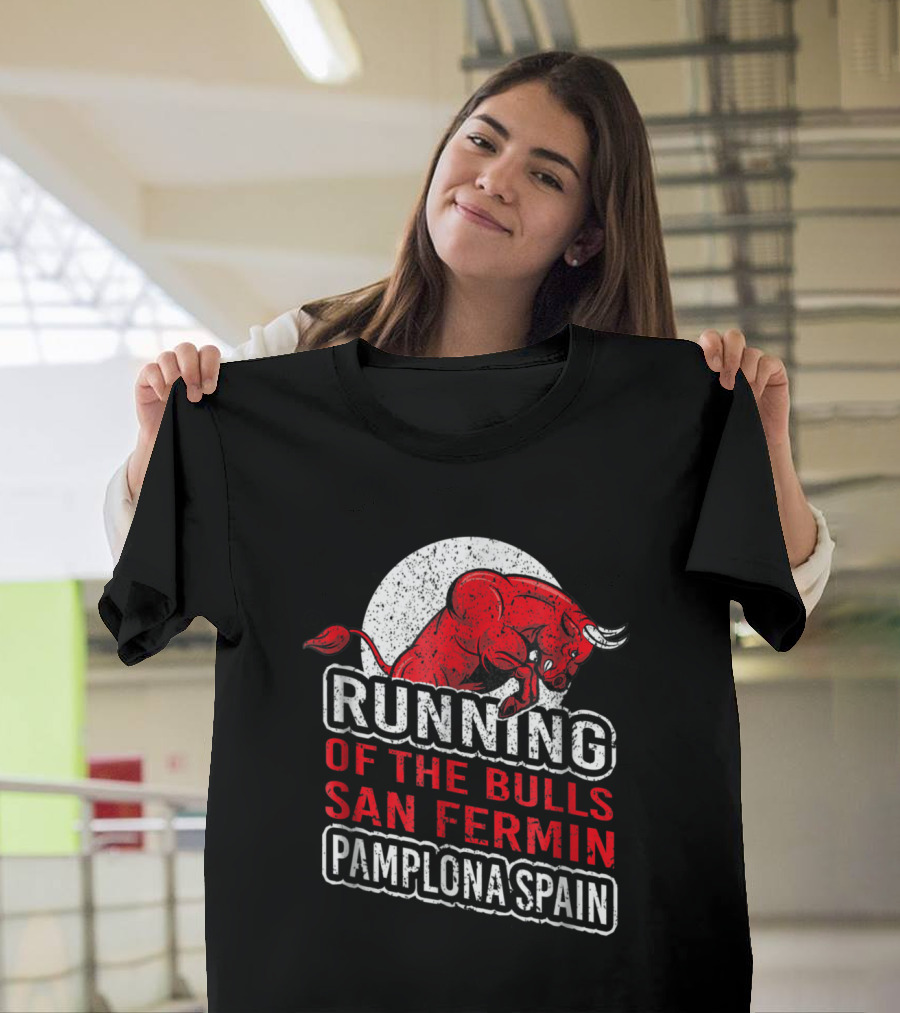 Running of the Bulls San Fermin Pamplona Spain Vintage Funny T-Shirt