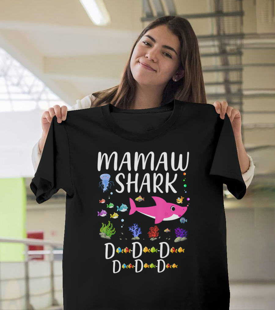 Mamaw Shark Doo Doo Pink Shark Sea Creatures Coral Reef T-Shirt