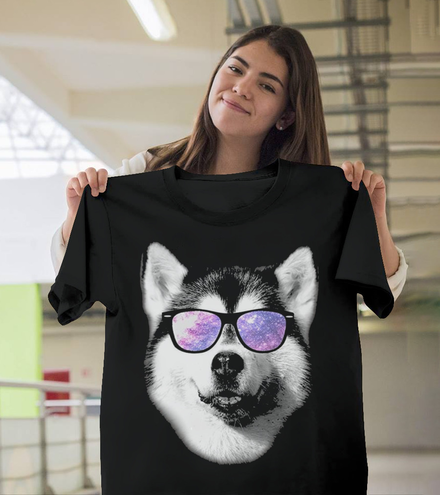 Cool Galaxy Sunglasses Siberian Husky T-Shirt