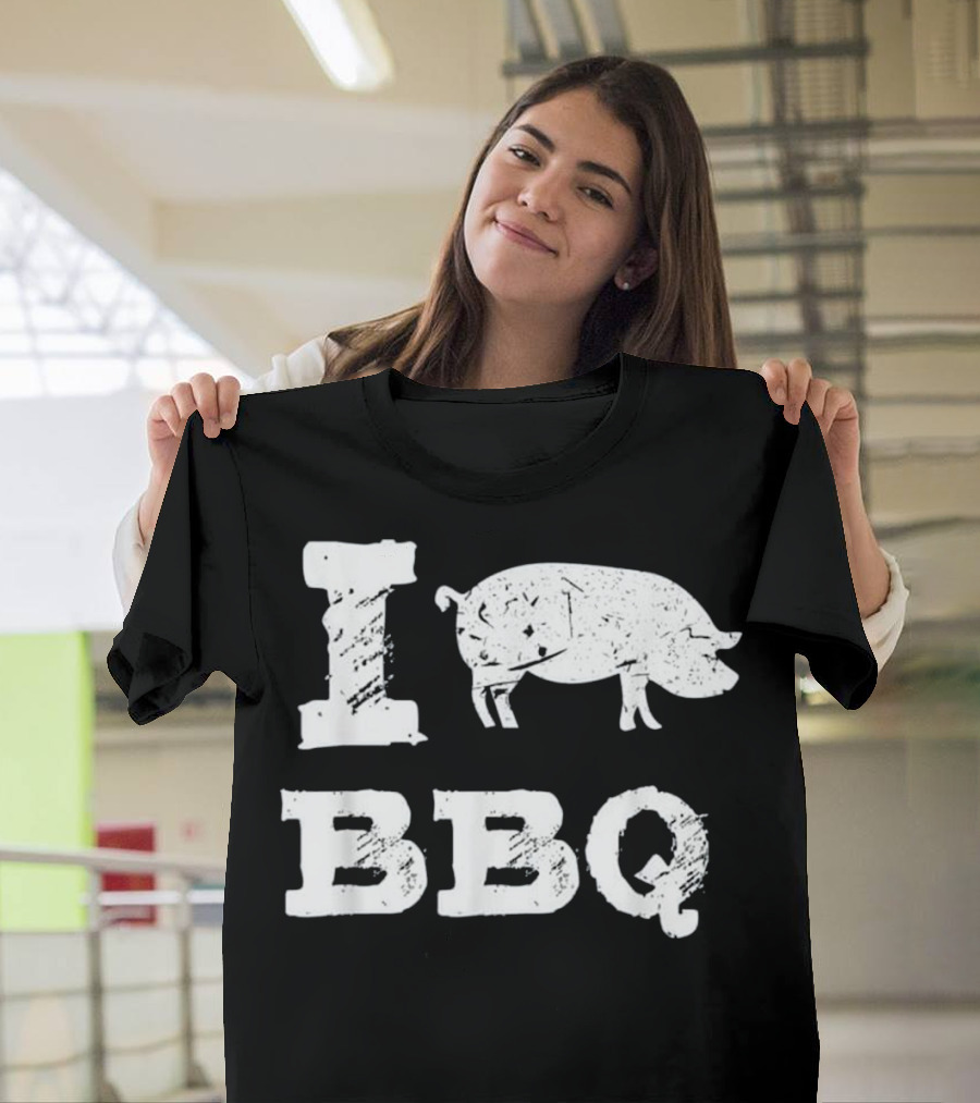 I Love BBQ Pig Funny I Love BBQ T-Shirt