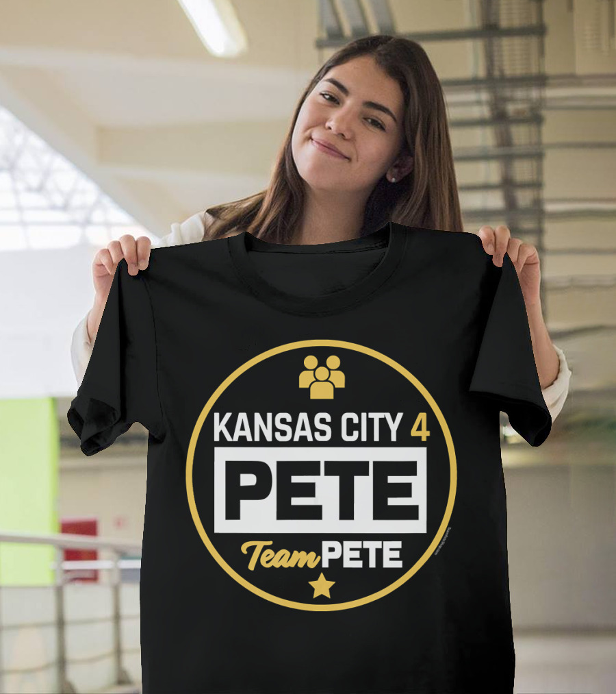 Kansas City 4 Pete Team Pete Buttigieg Campaign Circle Icon Black Gold T-Shirt