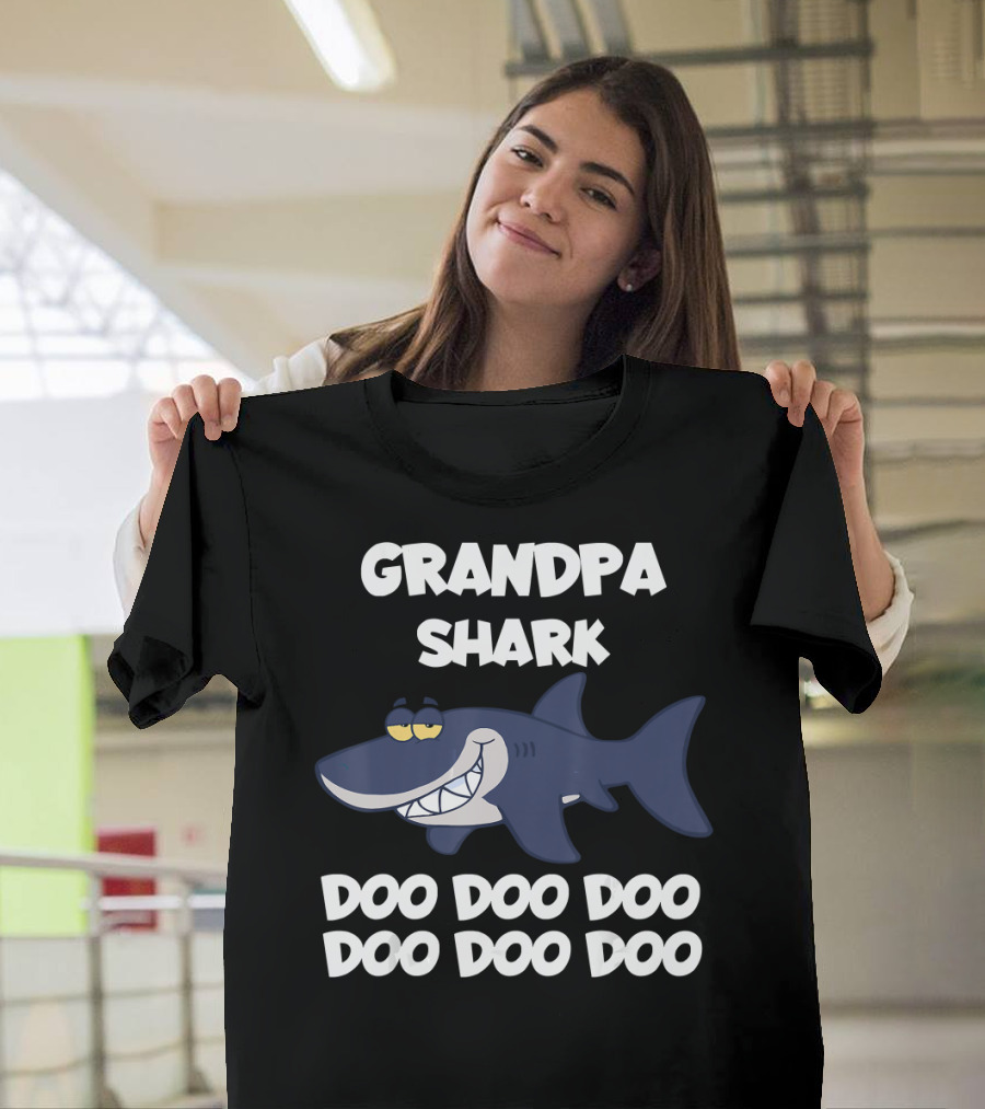 Grandpa Shark Doo Doo Doo Doo Doo Doo T-Shirt