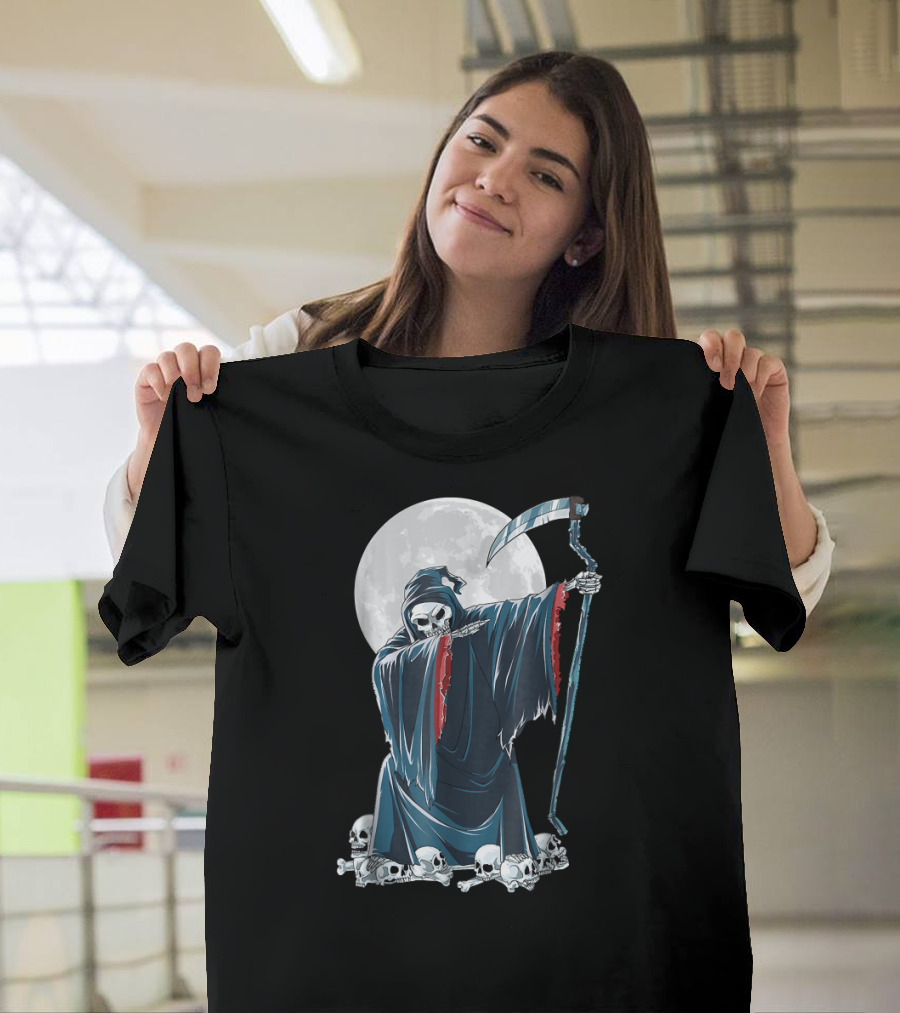 Grim Reaper Skeleton Dabbing Moon Scene T-Shirt