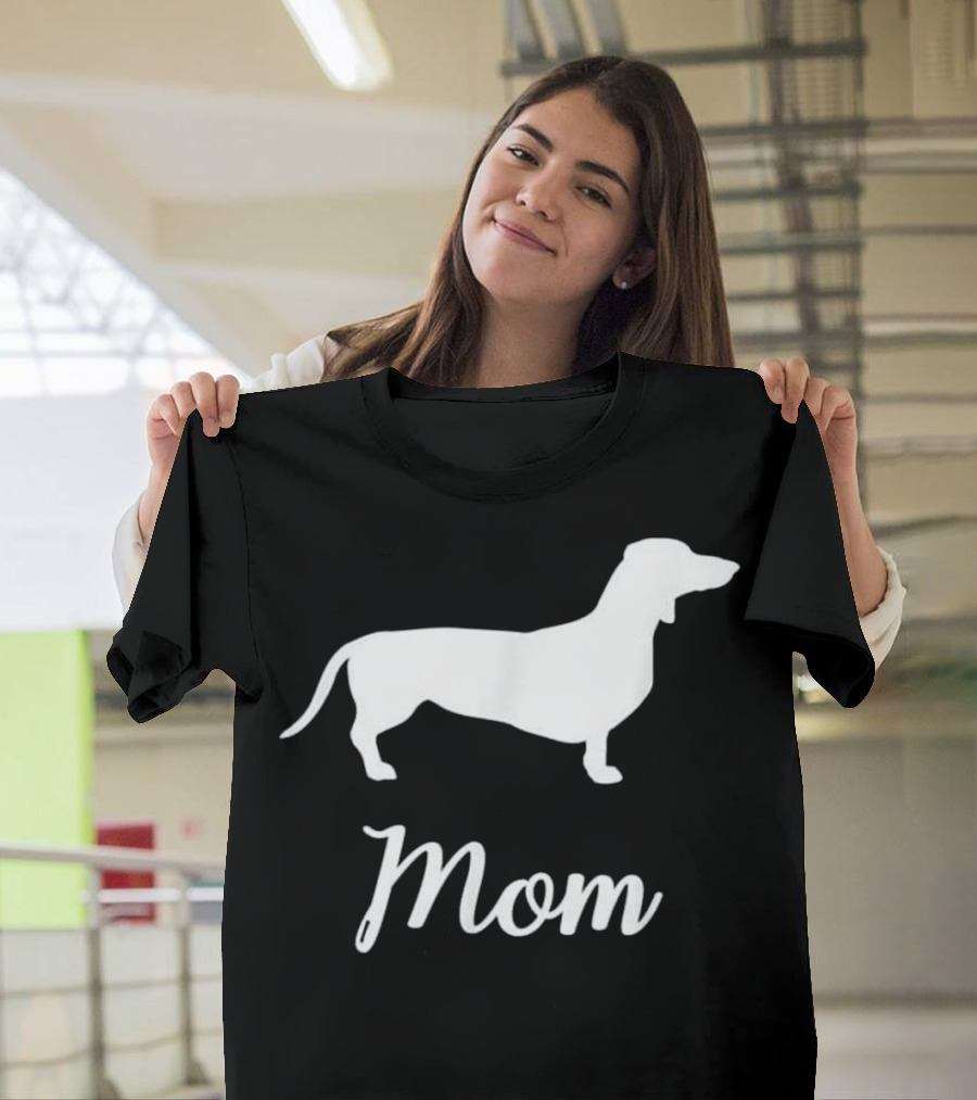 Doxie Wien Dachshund Mom T-Shirt