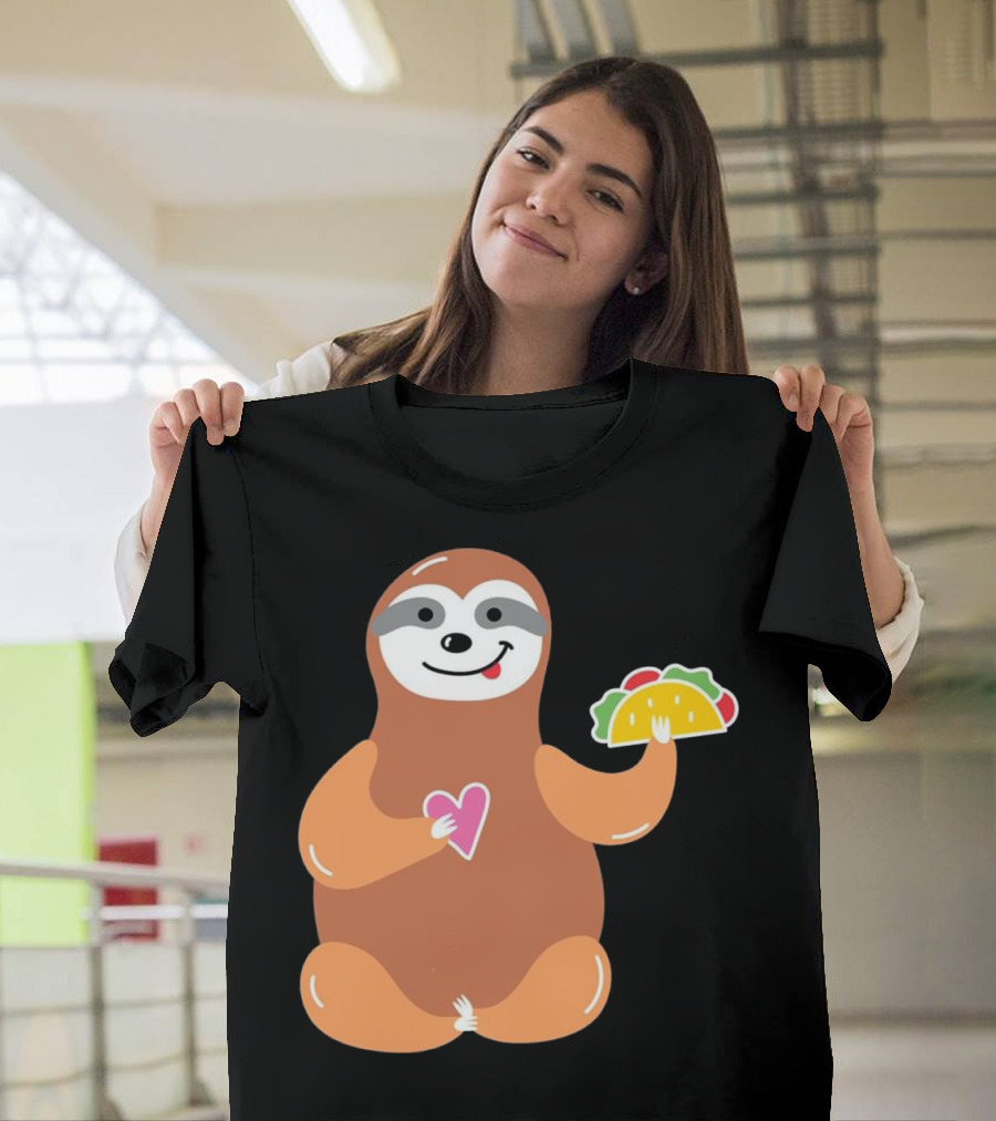 Sloth Eating Taco Holding Heart Cute Funny T-Shirt