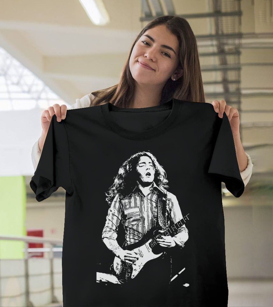 Rory Gallagher Guitarist Vintage Retro Style T-Shirt
