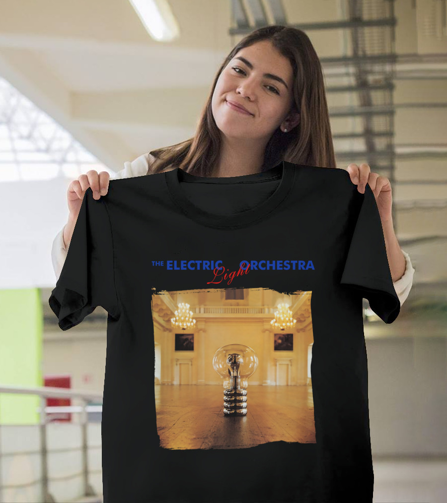 Electric Light Orchestra Lightbulb Room Chandelier Scene T-Shirt