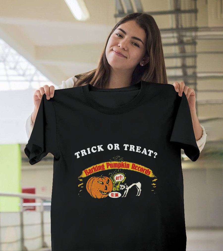 Trick Or Treat Barking Pumpkin Records Arf Cat Pumpkin T-Shirt