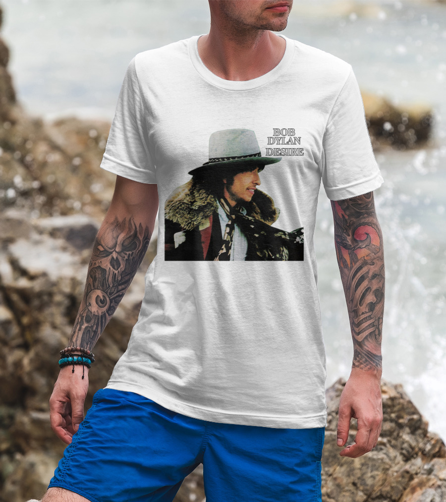 Bob Dylan Desire Album Cover With Fur Coat And Hat T-Shirt