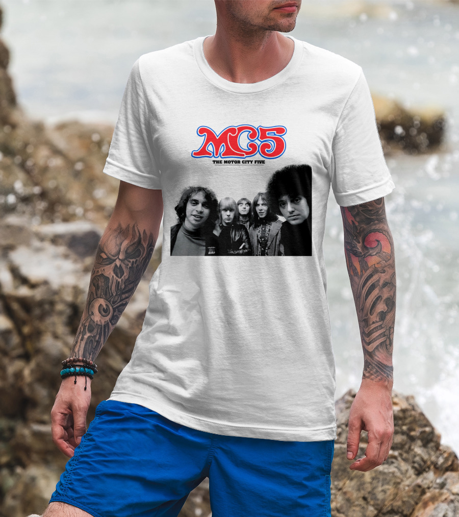 Mc5 The Motor City Five Band Retro Group Photo T-Shirt