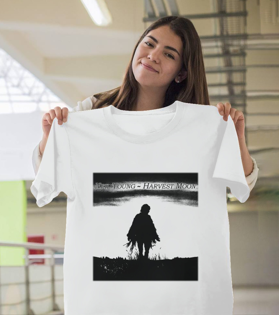 Neil Young Harvest Moon Silhouette Scene T-Shirt